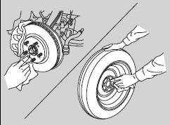 2. Wipe the mounting surfaces of the wheel